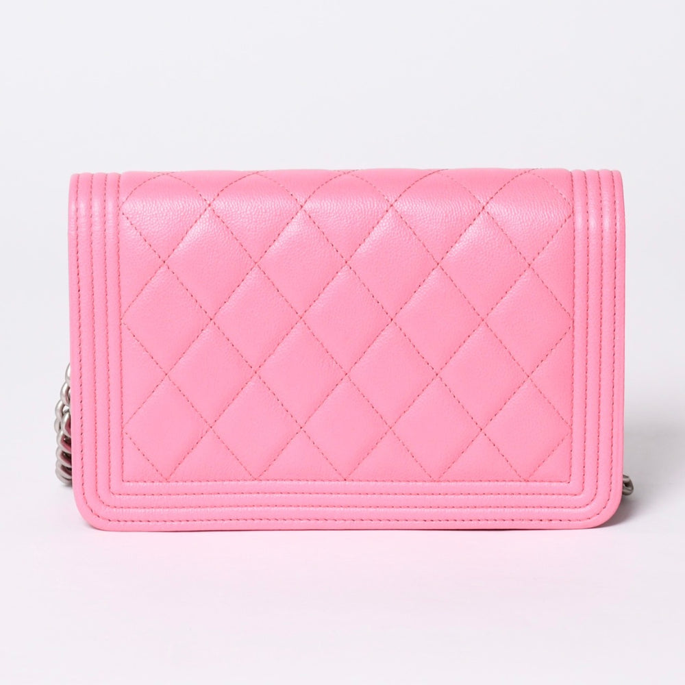 新品同様 CHANEL シャネル ボーイシャネル チェーンウォレット AP1117 ランダム番台 ココマーク キャビアスキン ピンク 中古 4a001448
