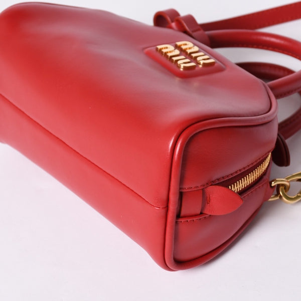 新品同様 MIUMIU ミュウミュウ トップ ハンドル 2WAYバッグ ハンドバッグ レザー レッド ゴールド金具 中古 4a001464