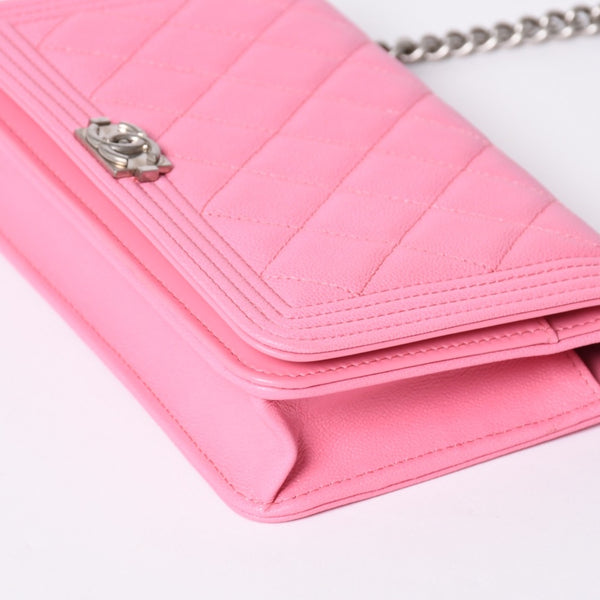 Like new CHANEL Boy Chanel Chain Wallet AP1117 Random Number Coco Mark Caviar Skin Pink Used 4a001448