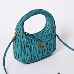 極美品 MIU MIU ミュウミュウ ワンダー マテラッセ ホーボーバッグ ショルダーバッグ 5BC125 ショルダーバッグ グリーン 中古 4a001466