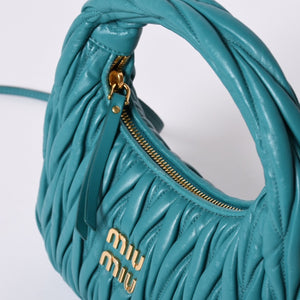 極美品 MIU MIU ミュウミュウ ワンダー マテラッセ ホーボーバッグ ショルダーバッグ 5BC125 ショルダーバッグ グリーン 中古 4a001466