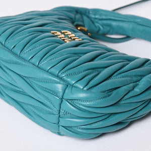 極美品 MIU MIU ミュウミュウ ワンダー マテラッセ ホーボーバッグ ショルダーバッグ 5BC125 ショルダーバッグ グリーン 中古 4a001466
