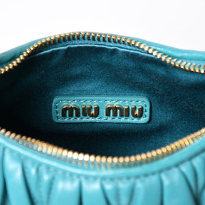 極美品 MIU MIU ミュウミュウ ワンダー マテラッセ ホーボーバッグ ショルダーバッグ 5BC125 ショルダーバッグ グリーン 中古 4a001466