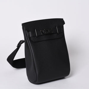 New and unused Hermes Kelly Akkad PM W engraved one shoulder bag black so black monochrome hardware used 4a001334