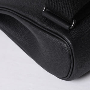 New and unused Hermes Kelly Akkad PM W engraved one shoulder bag black so black monochrome hardware used 4a001334