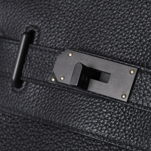 New and unused Hermes Kelly Akkad PM W engraved one shoulder bag black so black monochrome hardware used 4a001334