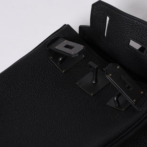 New and unused Hermes Kelly Akkad PM W engraved one shoulder bag black so black monochrome hardware used 4a001334