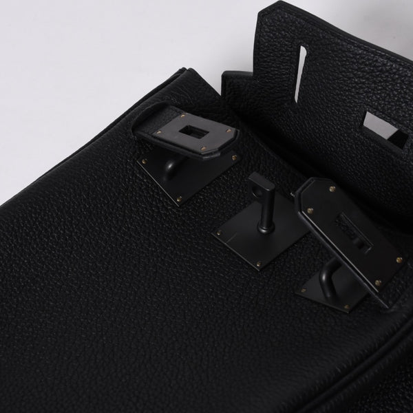 New and unused Hermes Kelly Akkad PM W engraved one shoulder bag black so black monochrome hardware used 4a001334