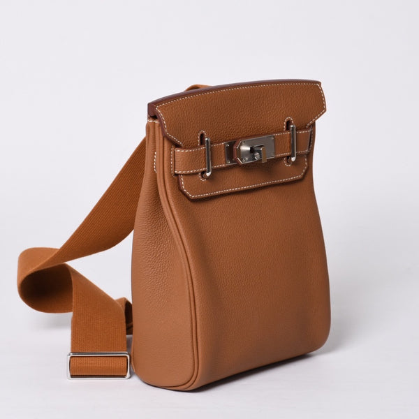 Like new Hermes Kelly Akkad PM W engraved one shoulder bag Brown Silver hardware Used 4a001449