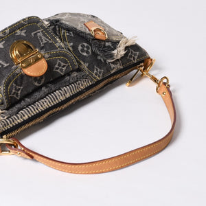 Very Good Condition LOUIS VUITTON Monogram Denim Pouchy One Shoulder Bag Black M95383 Used 4a001450