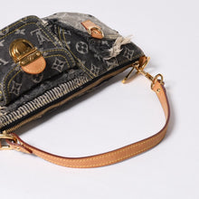 画像をギャラリービューアに読み込む, 極美品 LOUIS VUITTON ルイヴィトン モノグラムデニム パウチィ ワンショルダーバッグ ブラック M95383 中古 4a001450