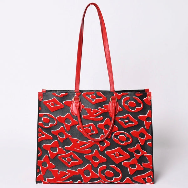 Very good condition LOUIS VUITTON On the Go GM Monogram Tufted Black x Red M45562 Used 4a001467
