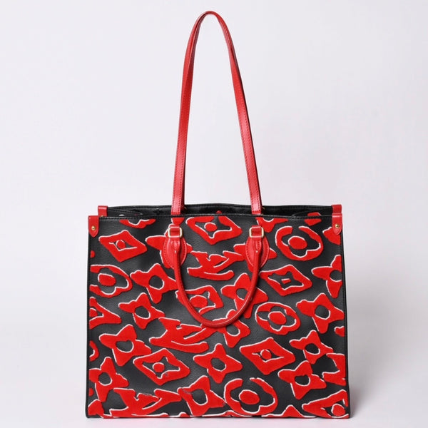 Very good condition LOUIS VUITTON On the Go GM Monogram Tufted Black x Red M45562 Used 4a001467