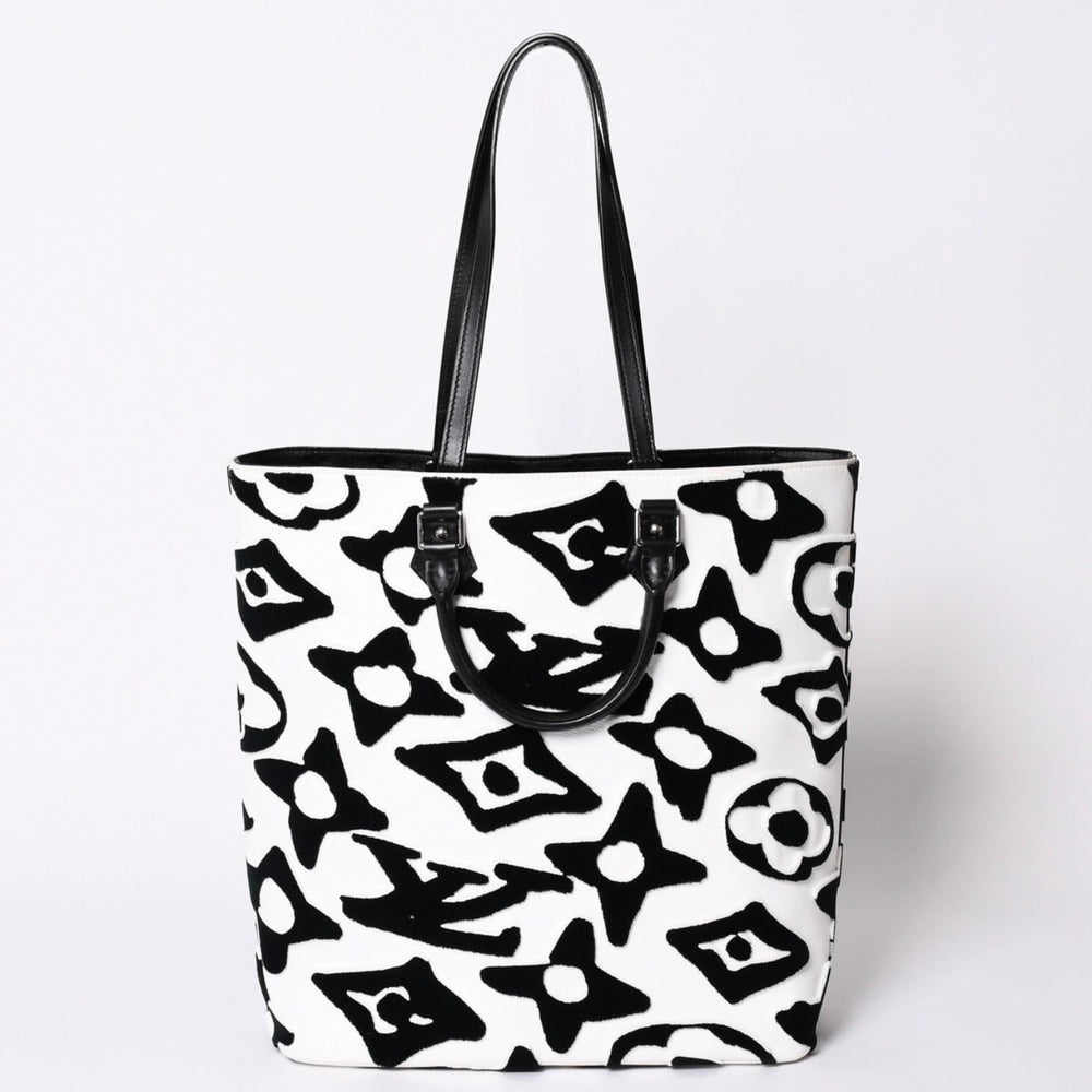 極美品 LOUIS VUITTON ルイヴィトン LVXUF カバ タフテッドモノグラム トートバッグ M45567 ブラック ホワイト 中古 4a001672