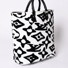 画像をギャラリービューアに読み込む, 極美品 LOUIS VUITTON ルイヴィトン LVXUF カバ タフテッドモノグラム トートバッグ M45567 ブラック ホワイト 中古 4a001672