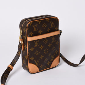 Very good condition LOUIS VUITTON Shoulder bag Danube M45266/TH2009/Monogram/Brown Gold hardware Used 4a001264