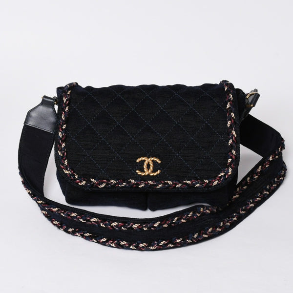 Very Good Condition CHANEL Shoulder Bag No. 24 Coco Mark Quilted Wool Velvet Navy Matte Gold Hardware Used 4a001497