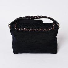 画像をギャラリービューアに読み込む, 極美品 CHANEL シャネル ショルダーバッグ 24番台 ココマーク キルティング ウールベルベット ネイビー マットゴールド金具 中古 4a001497