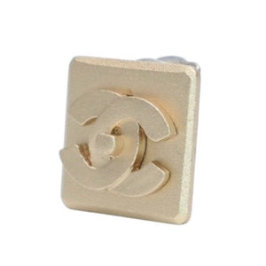 Very Good Condition CHANEL Earring Logo Turnlock Square Earrings Coco Mark Square Gold 02A clip-on earrings square CC 02A GD Good Condition Used 4a000626