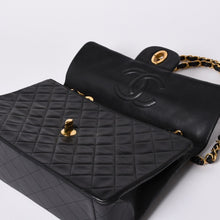 画像をギャラリービューアに読み込む, CHANEL シャネル デカマトラッセ33 Sフラップ Wチェーンショルダーバッグ ココマーク ラムスキン ブラック 美品 中古 4a001632