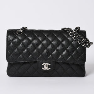 Very good condition CHANEL Matelasse 25 W flap W chain shoulder bag 18th series caviar skin silver hardware used 4a001701