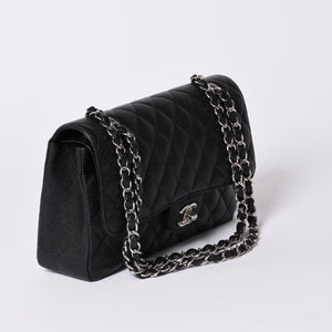 Very good condition CHANEL Matelasse 25 W flap W chain shoulder bag 18th series caviar skin silver hardware used 4a001701