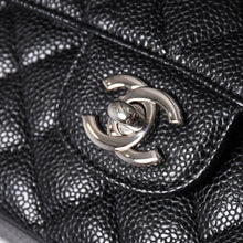 画像をギャラリービューアに読み込む, 極美品 CHANEL シャネル マトラッセ25 Wフラップ Wチェーンショルダーバッグ 18番台 キャビアスキン シルバー金具 中古 4a001701