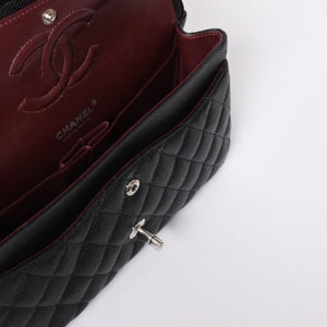 Very good condition CHANEL Matelasse 25 W flap W chain shoulder bag 18th series caviar skin silver hardware used 4a001701