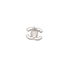 画像をギャラリービューアに読み込む, 極美品 CHANEL シャネル 片耳ピアス ラインストーン A12A シルバー earring CC rhinestone SV A12A 美品 中古 4a000666