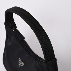 Very Good Condition PRADA Hobo One Shoulder Bag MV515 Triangle Logo Triangle Logo Plate Nylon Black Used 4a001681