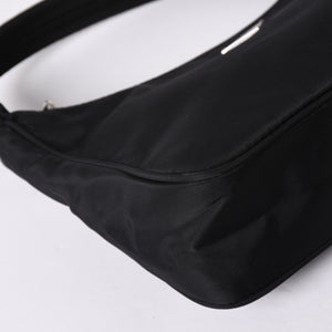 Very Good Condition PRADA Hobo One Shoulder Bag MV515 Triangle Logo Triangle Logo Plate Nylon Black Used 4a001681