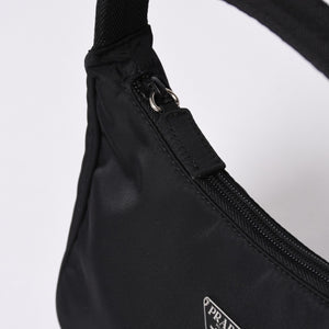 Very Good Condition PRADA Hobo One Shoulder Bag MV515 Triangle Logo Triangle Logo Plate Nylon Black Used 4a001681