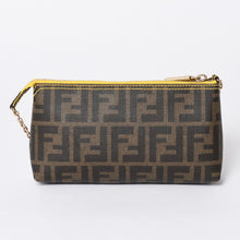 画像をギャラリービューアに読み込む, FENDI フェンディ アクセサリーポーチ チェーンポーチ 8BR592 PVC ブラウン イエロー ゴールド金具 美品 中古 4a001153