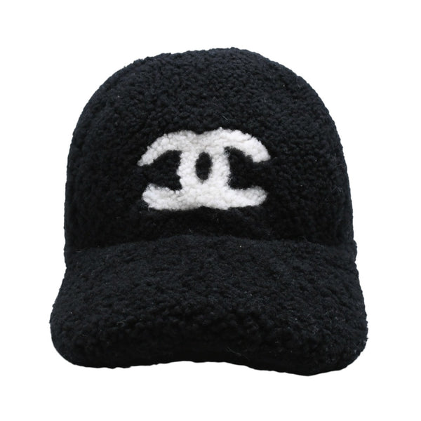 Very Good Condition CHANEL Cap Here Mark E1LGPP0A Boa Mouton Boa Cap Black Used 4a001179