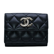 画像をギャラリービューアに読み込む, 極美品 CHANEL シャネル 三つ折り財布 ココマーク AP433B18692 ランダム番台 ブラック ラムスキン 中古 4a001583