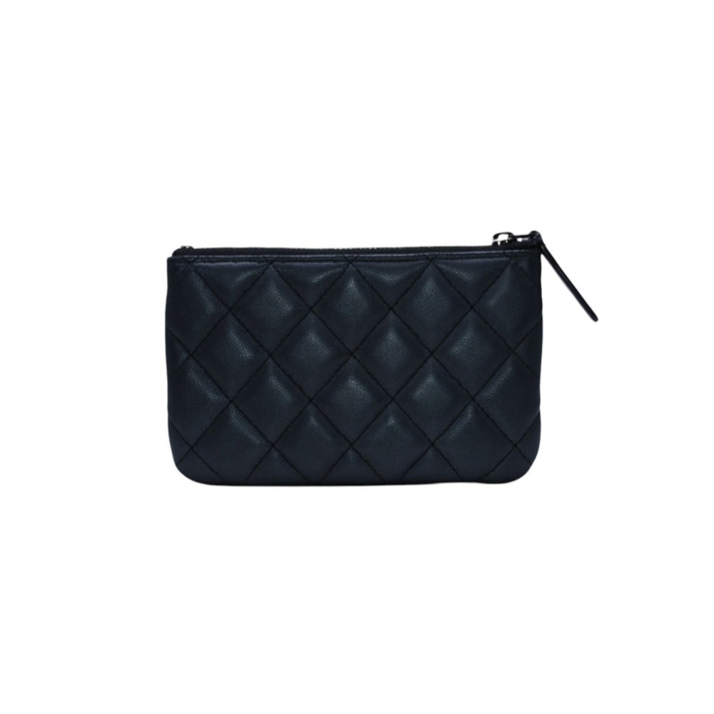 極美品 CHANEL シャネル ポーチ マトラッセ キルティング ランダム番台 ココマーク レザー グレー 中古 4a001613