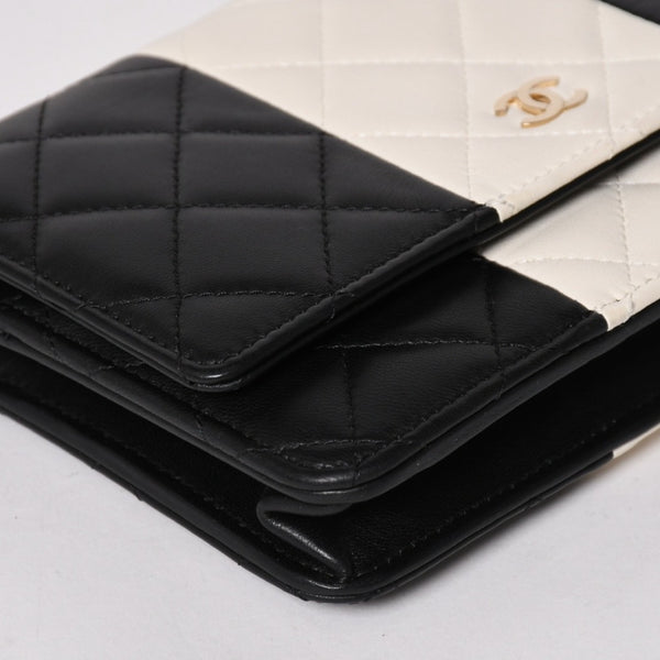 極美品 CHANEL シャネル チェーンウォレット ショルダーバッグ ランダム番台 ココマーク ラムスキン キルティング ブラック ホワイト 中古 4a002839