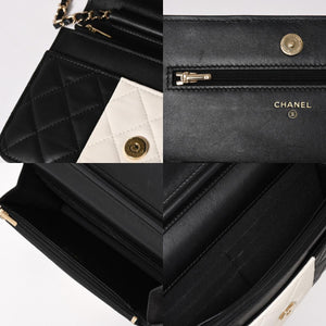極美品 CHANEL シャネル チェーンウォレット ショルダーバッグ ランダム番台 ココマーク ラムスキン キルティング ブラック ホワイト 中古 4a002839