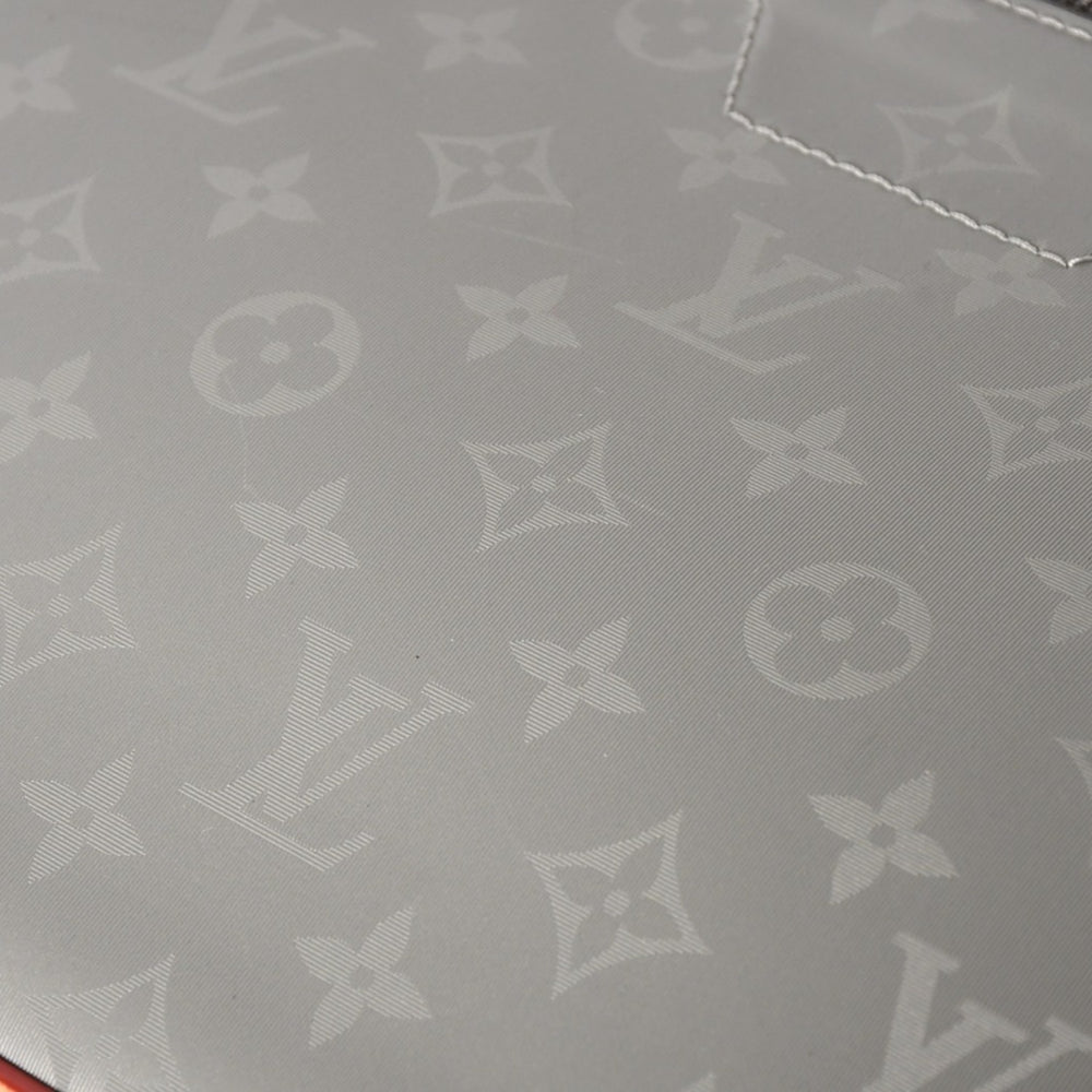 極美品 LOUIS VUITTON ルイヴィトン クラッチバッグ ポシェットコスモス モノグラムチタニウム M63240 グレー 中古 4a002803