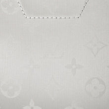 画像をギャラリービューアに読み込む, 極美品 LOUIS VUITTON ルイヴィトン クラッチバッグ ポシェットコスモス モノグラムチタニウム M63240 グレー 中古 4a002803