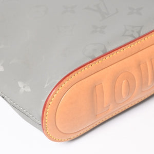 極美品 LOUIS VUITTON ルイヴィトン クラッチバッグ ポシェットコスモス モノグラムチタニウム M63240 グレー 中古 4a002803