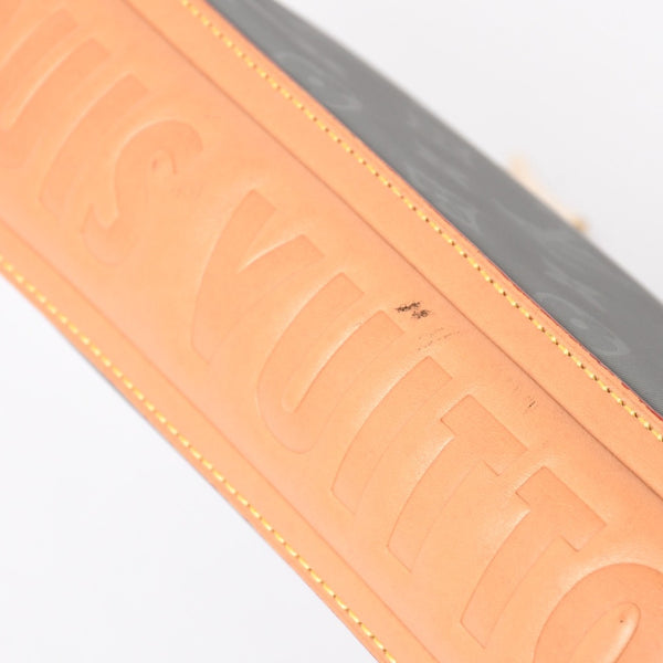 極美品 LOUIS VUITTON ルイヴィトン クラッチバッグ ポシェットコスモス モノグラムチタニウム M63240 グレー 中古 4a002803