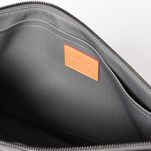 極美品 LOUIS VUITTON ルイヴィトン クラッチバッグ ポシェットコスモス モノグラムチタニウム M63240 グレー 中古 4a002803