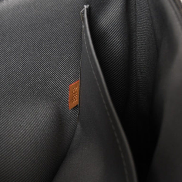 極美品 LOUIS VUITTON ルイヴィトン クラッチバッグ ポシェットコスモス モノグラムチタニウム M63240 グレー 中古 4a002803