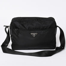 画像をギャラリービューアに読み込む, PRADA プラダ Shoulder Bag ショルダーバッグ Nylon ナイロン Black ブラック シルバー金具 美品 中古 4a001189