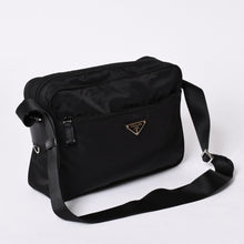 画像をギャラリービューアに読み込む, PRADA プラダ Shoulder Bag ショルダーバッグ Nylon ナイロン Black ブラック シルバー金具 美品 中古 4a001189