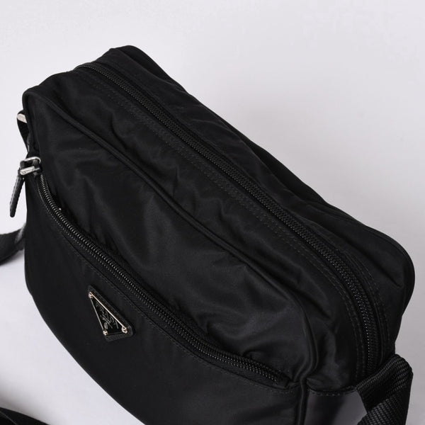 PRADA プラダ Shoulder Bag ショルダーバッグ Nylon ナイロン Black ブラック シルバー金具 美品 中古 4a001189