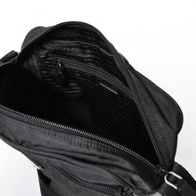 画像をギャラリービューアに読み込む, PRADA プラダ Shoulder Bag ショルダーバッグ Nylon ナイロン Black ブラック シルバー金具 美品 中古 4a001189