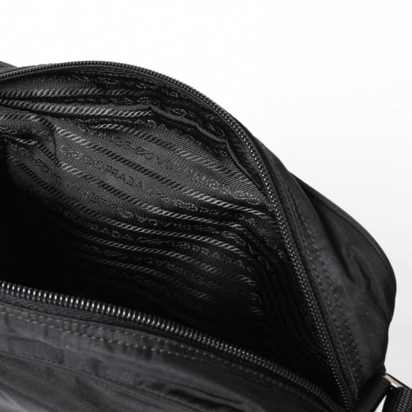 PRADA プラダ Shoulder Bag ショルダーバッグ Nylon ナイロン Black ブラック シルバー金具 美品 中古 4a001189
