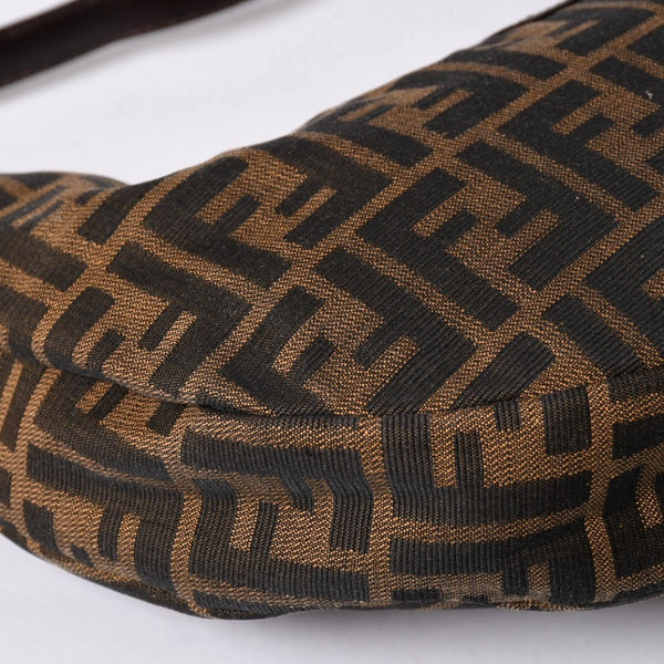 FENDI フェンディ マンマバケット ワンショルダーバッグ ズッカキャンバス 0916321001 ブラウン 美品 中古 4a001152